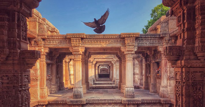 adalaj-vav